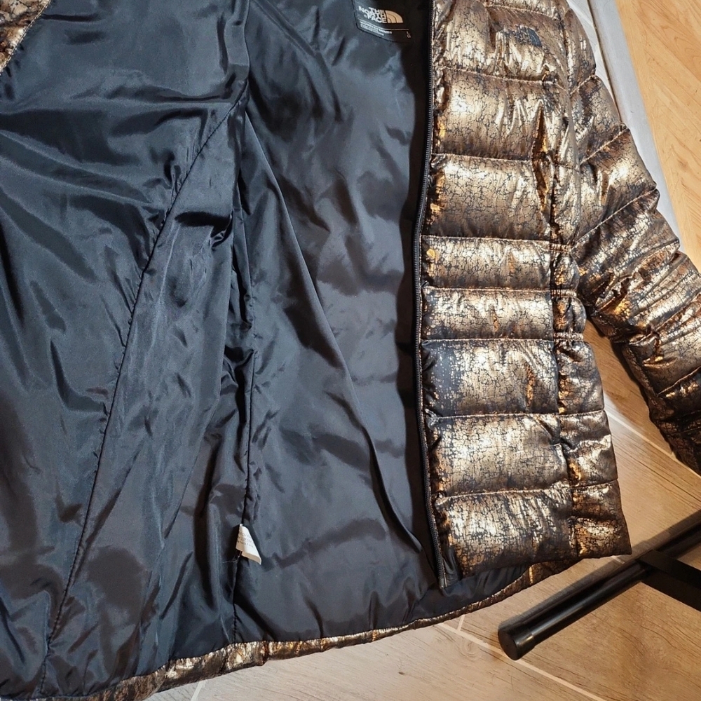 Metallic Gold Puffer Jacket - Picture 8 of 10